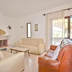 Close To Beaches And Amenities, Private Pool, Free Ac And Wifi Вилла