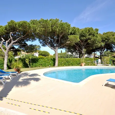 Close To Beaches And Amenities, Private Pool, Free Ac And Wifi كوارتيرا